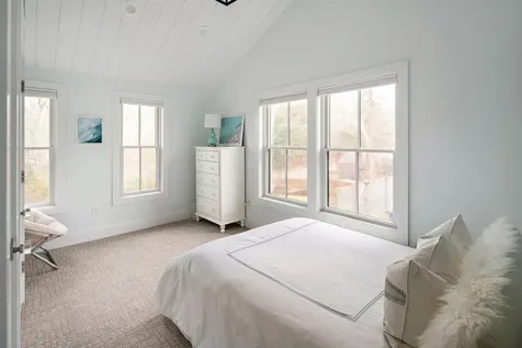 110 Fifth Street North Edgartown MA 02539