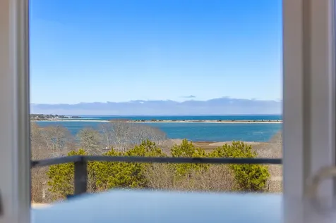 110 Fifth Street North Edgartown MA 02539