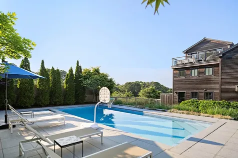 110 Fifth Street North Edgartown MA 02539