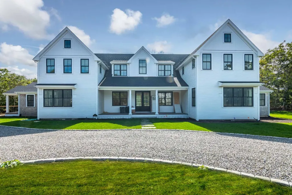 61 Division Road Edgartown MA 02539