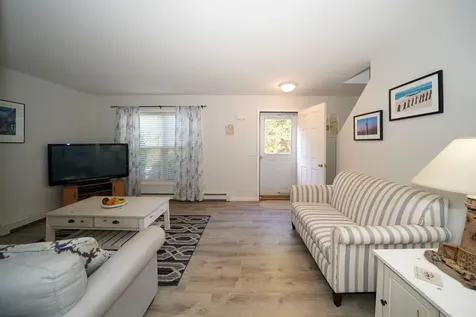 4 Combra Way Oak Bluffs MA 02557