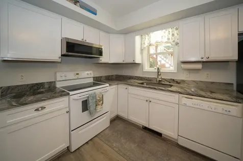 4 Combra Way Oak Bluffs MA 02557