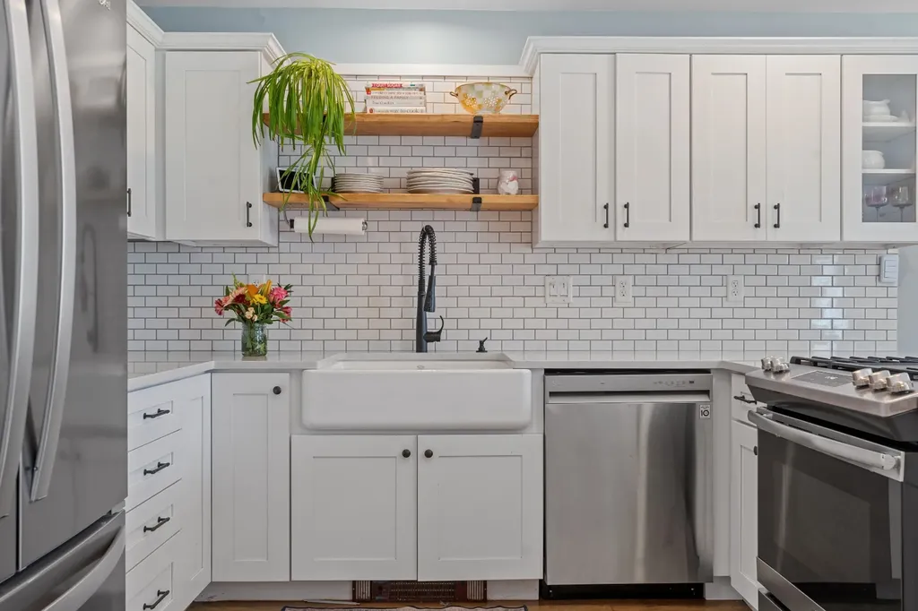 10 Combra Way Oak Bluffs MA 02557