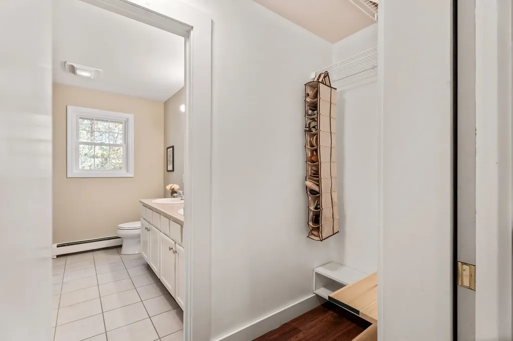 10 Combra Way Oak Bluffs MA 02557