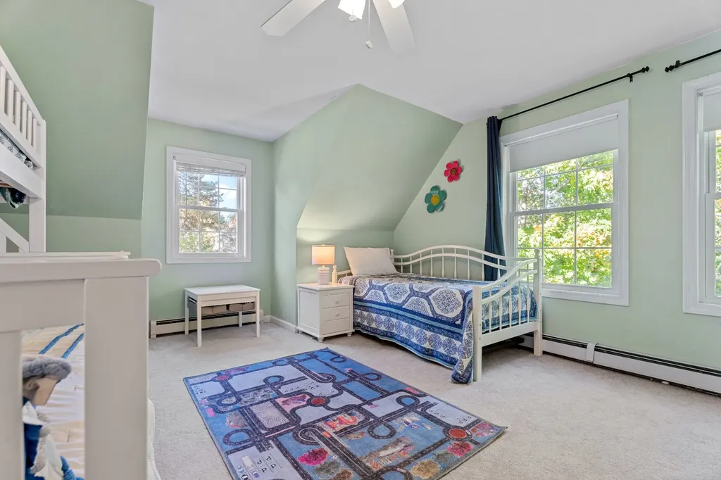 10 Combra Way Oak Bluffs MA 02557