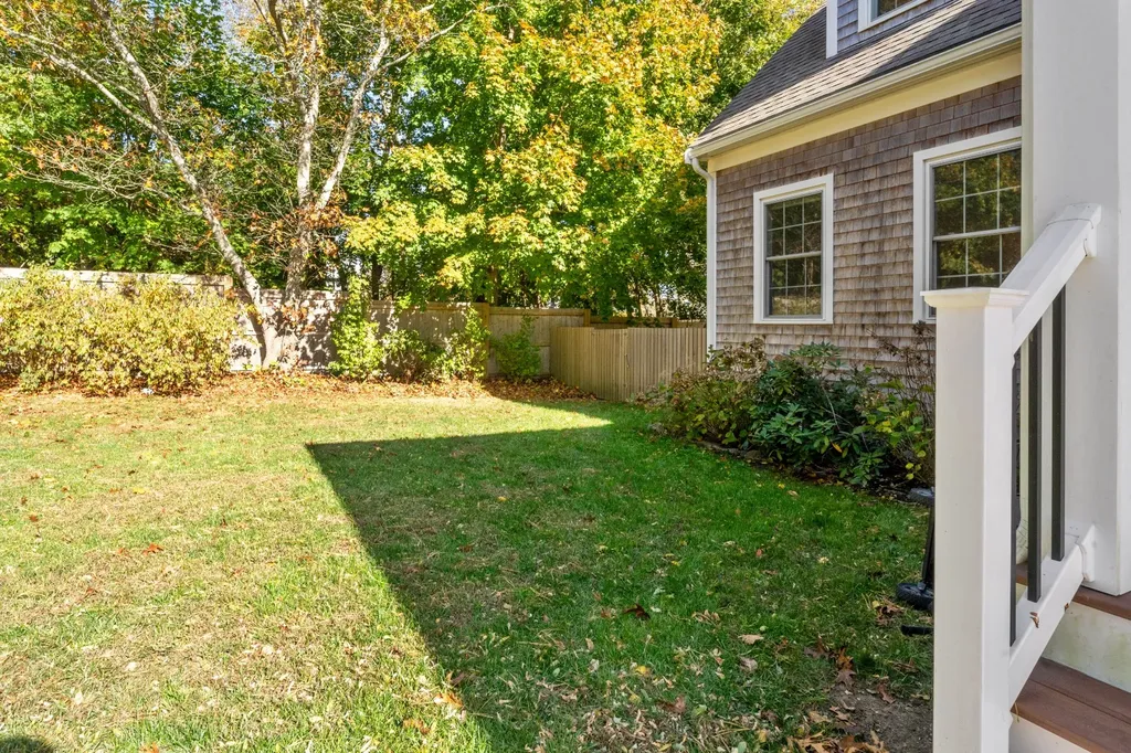 10 Combra Way Oak Bluffs MA 02557