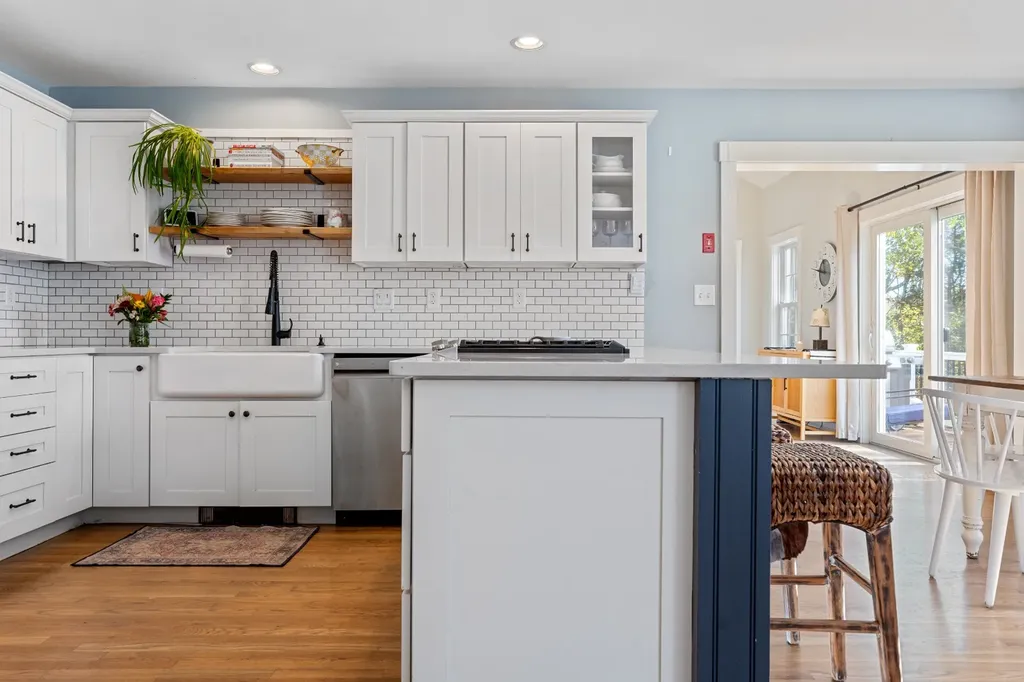 10 Combra Way Oak Bluffs MA 02557