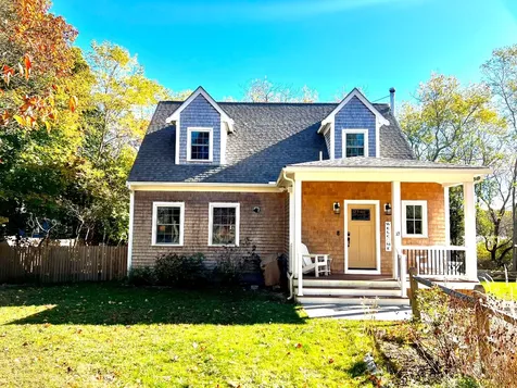 10 Combra Way Oak Bluffs MA 02557