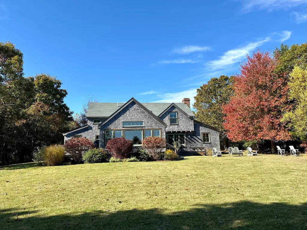 106 Panhandle Road West Tisbury MA 02575