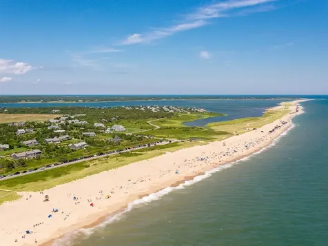 2 Mattakesett Bay Road Edgartown MA 02539