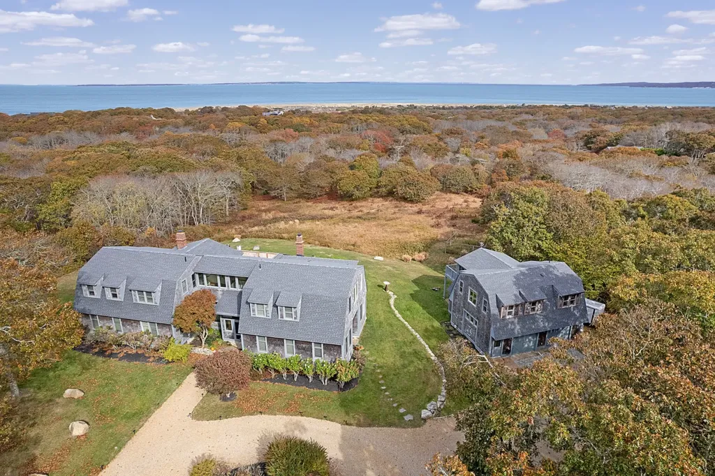 19 Locust Lane Aquinnah MA 02535