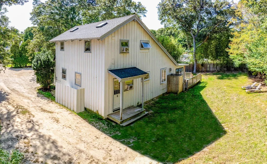 2 Nahomon Street Oak Bluffs MA 02557