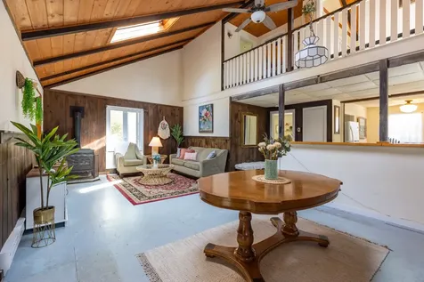 2 Nahomon Street Oak Bluffs MA 02557