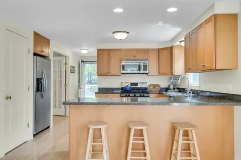 27 Leslies Lane Oak Bluffs MA 02557