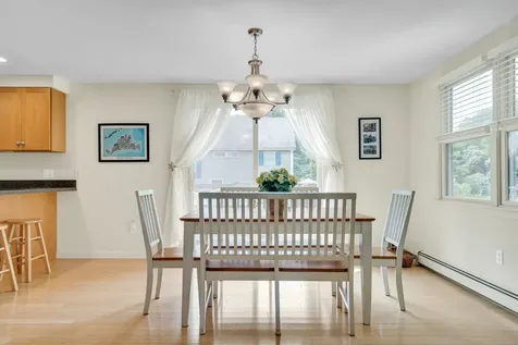 27 Leslies Lane Oak Bluffs MA 02557