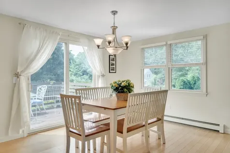 27 Leslies Lane Oak Bluffs MA 02557