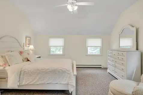 27 Leslies Lane Oak Bluffs MA 02557