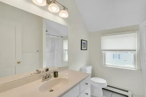 27 Leslies Lane Oak Bluffs MA 02557