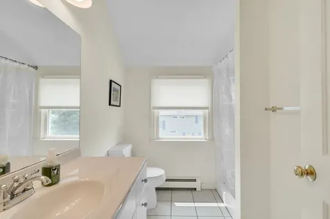 27 Leslies Lane Oak Bluffs MA 02557