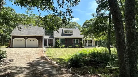 15 Beech Tree Landing Oak Bluffs MA 02557