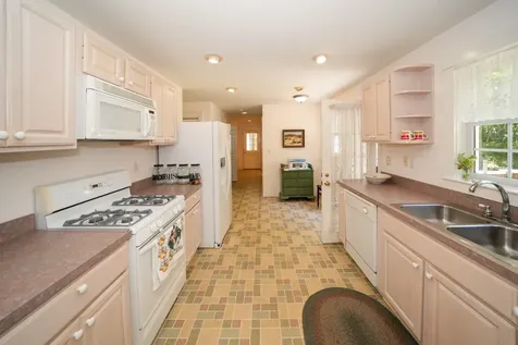 15 Beech Tree Landing Oak Bluffs MA 02557