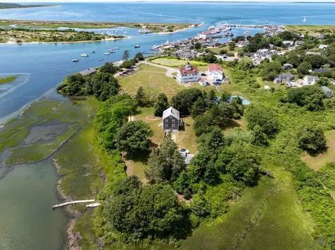 34 Edys Island Way Chilmark MA 02535