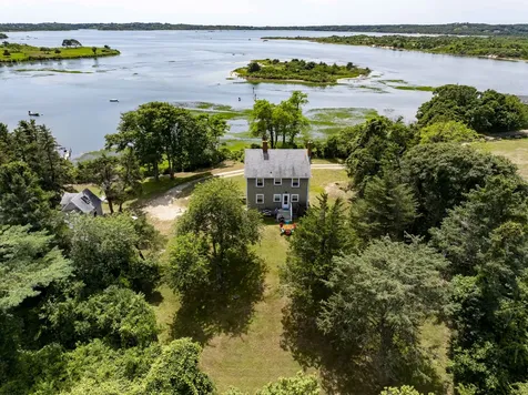 34 Edys Island Way Chilmark MA 02535