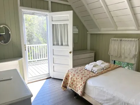 18 Brunswick Avenue Oak Bluffs MA 02557