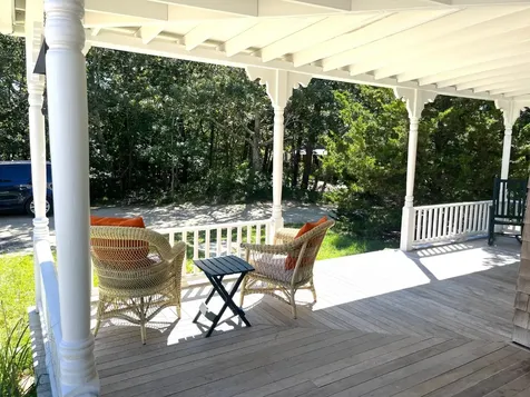 18 Brunswick Avenue Oak Bluffs MA 02557