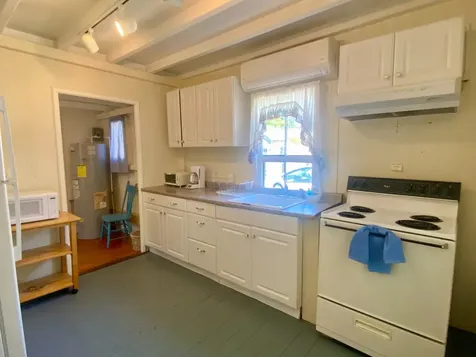 18 Brunswick Avenue Oak Bluffs MA 02557