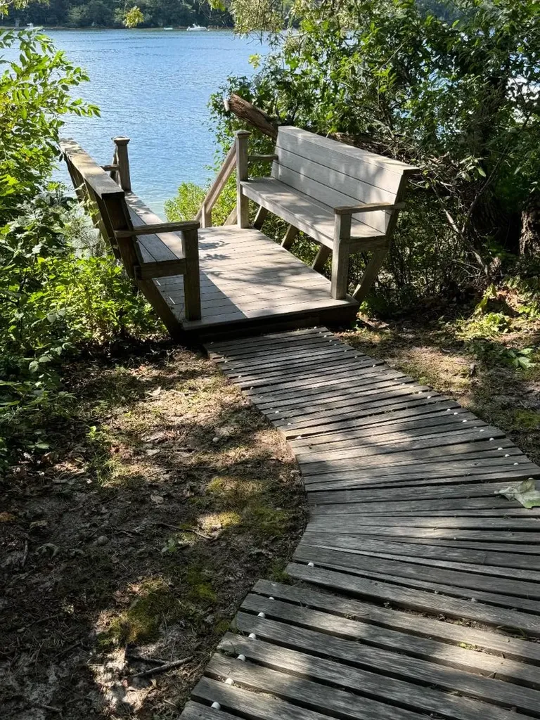 385 Barnes Road Oak Bluffs MA 02557