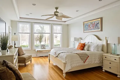 385 Barnes Road Oak Bluffs MA 02557