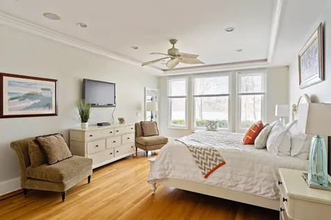385 Barnes Road Oak Bluffs MA 02557
