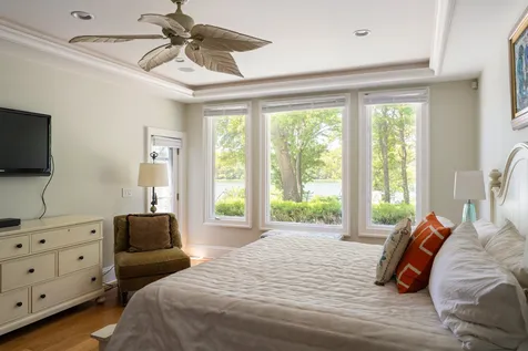 385 Barnes Road Oak Bluffs MA 02557