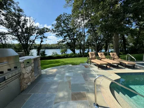 385 Barnes Road Oak Bluffs MA 02557