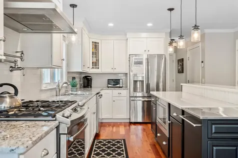 42 Eighth Street North Edgartown MA 02539