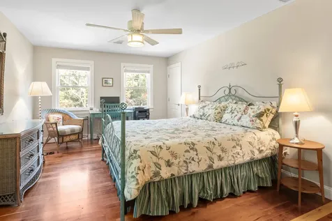 42 Eighth Street North Edgartown MA 02539