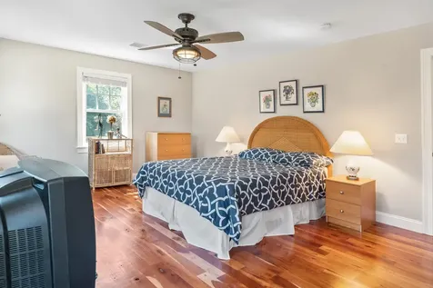 42 Eighth Street North Edgartown MA 02539