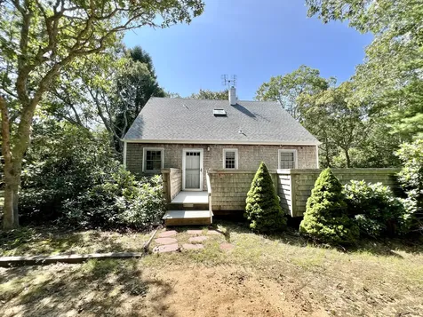 41 Old County Road West Tisbury MA 02557