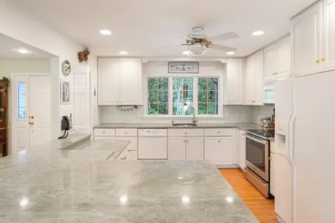 24 Dark Woods Road Edgartown MA 02539