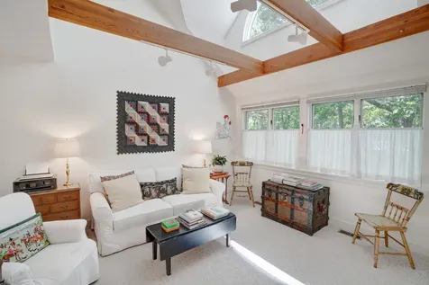 17 Meetinghouse Village Way Edgartown MA 02539