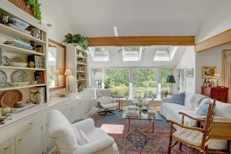 17 Meetinghouse Village Way Edgartown MA 02539