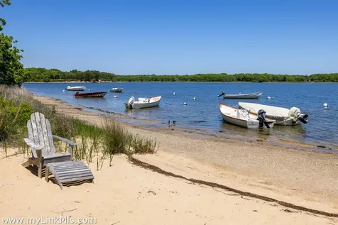 4 Boldwater Road Edgartown MA 02539