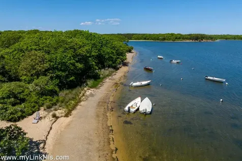 4 Boldwater Road Edgartown MA 02539
