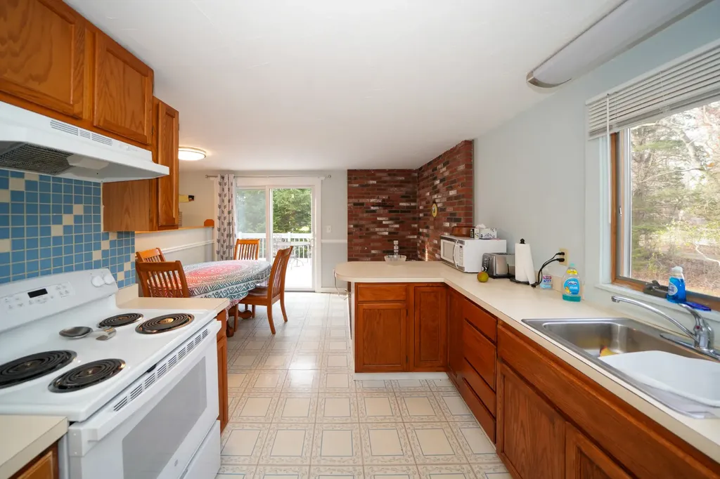 10 Kims Way Oak Bluffs MA 02557