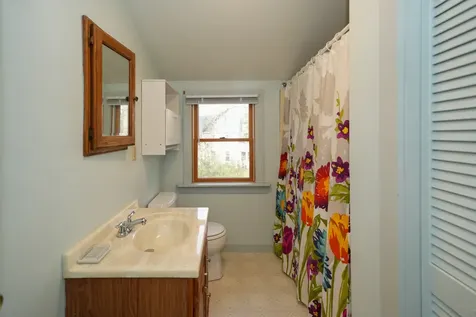 10 Kims Way Oak Bluffs MA 02557