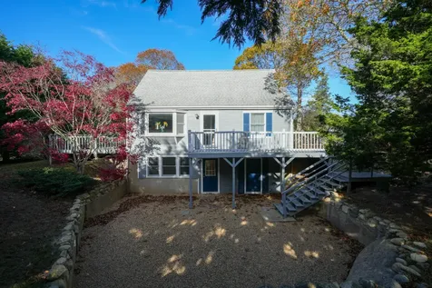 10 Kims Way Oak Bluffs MA 02557