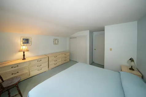 10 Kims Way Oak Bluffs MA 02557