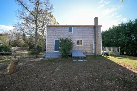 10 Kims Way Oak Bluffs MA 02557