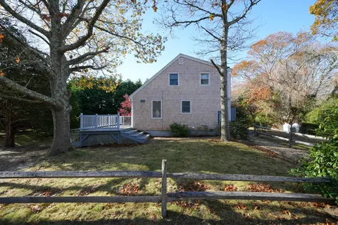 10 Kims Way Oak Bluffs MA 02557